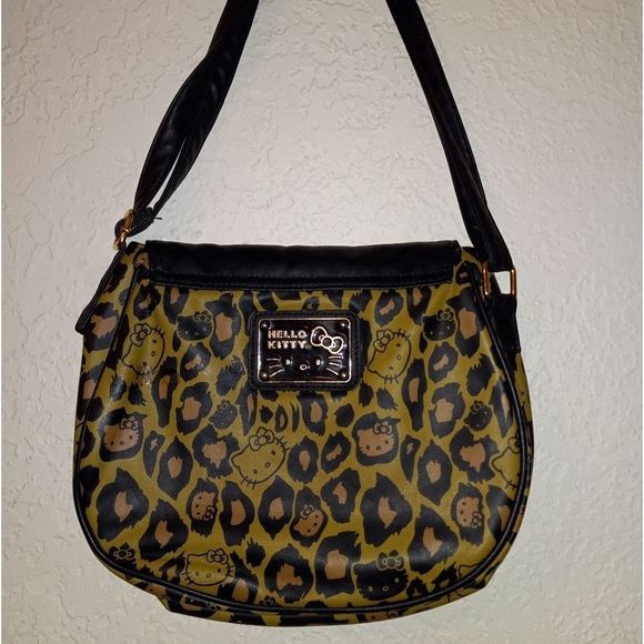Loungefly Handbags - Loungefly Hello Kitty Crossbody/Purse